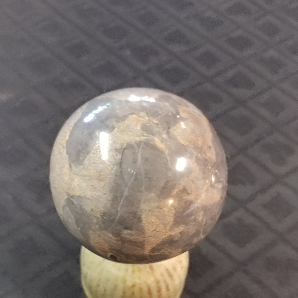 Grey / White / Creamy Agate Sphere